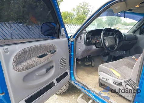 2001 Dodge Ram 1500 St from USA, damaged, VIN 3B7HF13Z41M512053